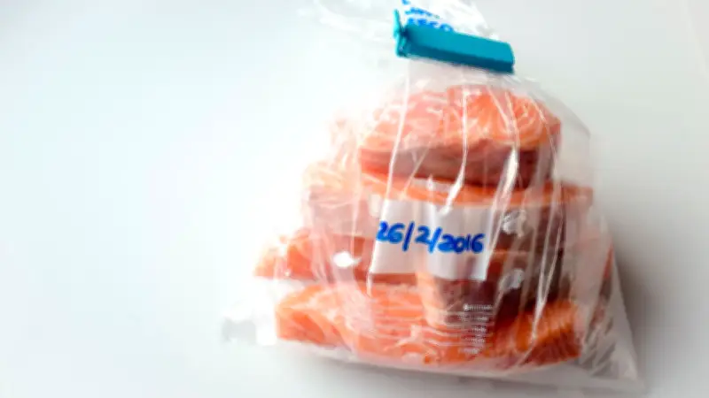 Expertin erklärt: Die richtigen Methoden zum Auftauen von Fleisch und Fisch