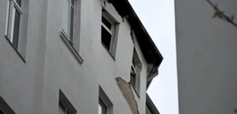 Explosion in Berlin-Schöneberg: Brandstiftungsverdacht nach verheerendem Vorfall