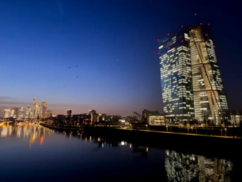 EZB hält Leitzinsen trotz Iran-Krieg und Inflationsrisiken stabil