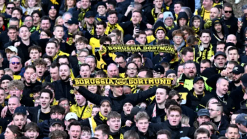 Fader Beigeschmack: Rüstungswerbung im Fußballstadion entzweit Fans