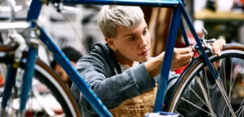 Fahrradwerkstätten in der Krise: Lange Wartezeiten führen zu weniger Radfahrern