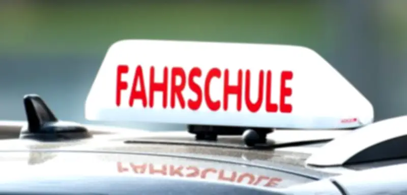 Fahrschüler mit 1,3 Promille gestoppt: Polizei beendet alkoholische Fahrstunde in Niedersachsen