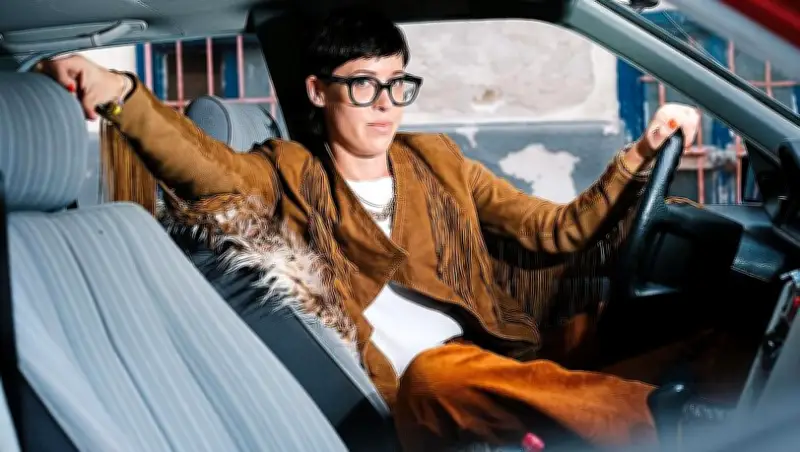 Faltermeier startet 'Fun Facts': Humor als Waffe gegen Informationsmüll