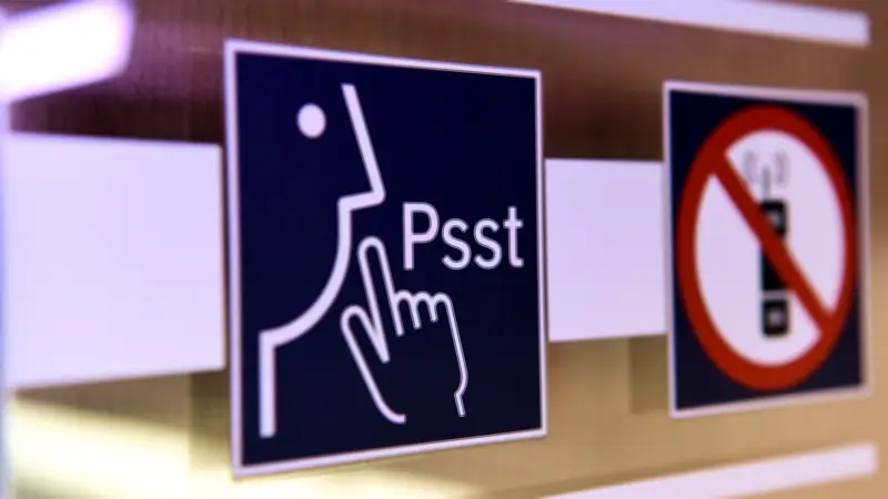 Familie mit Kindern aus ICE-Ruhebereich verwiesen: Zugbegleiter greift bei Lärmstreit ein