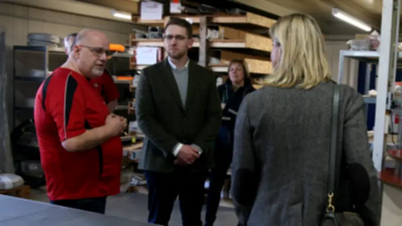 Familienunternehmen in Lübz wächst trotz Krise: Elektroanlagenbau expandiert mit neuer Strategie