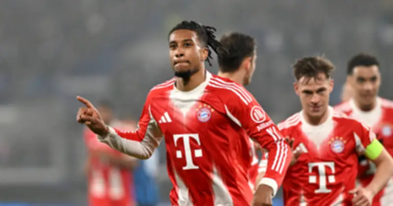 FC-Bayern-Star Michael Olise: Extravagante Mode sorgt bei französischer Nationalmannschaft für Aufsehen