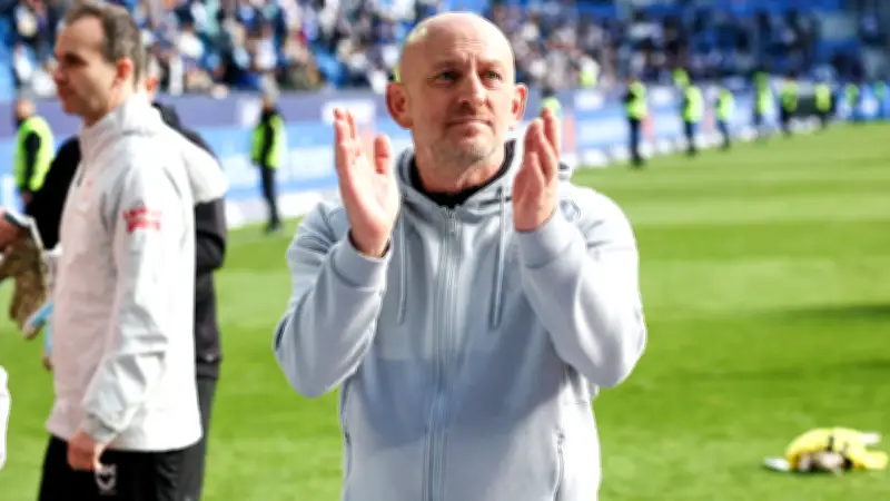 FCK-Trainer Lieberknecht lobt lautstarke Unterstützung der Ultras