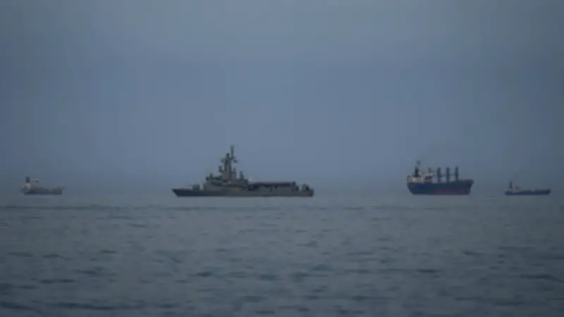 Feuer auf Hapag-Lloyd-Frachter in der Straße von Hormus: Crew wohlauf