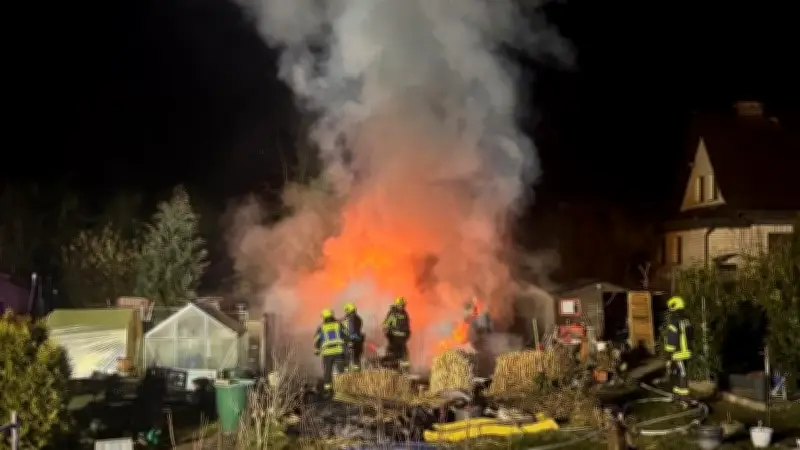 Feuerwehr Güstrow im Dauereinsatz: Sieben Brände an einem heißen Sonntag