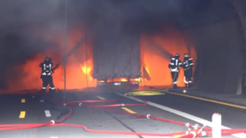 Feuerwehr-Professor erklärt: Darum sind Tunnelbrände so gefährlich und wie man sich rettet