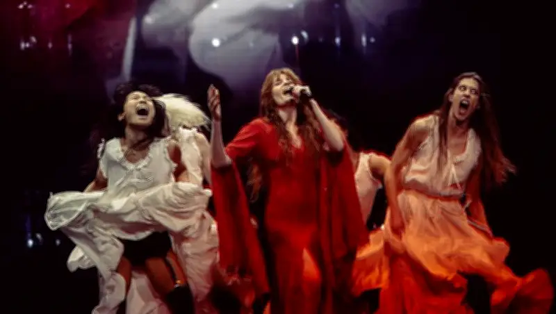 Florence and the Machine begeistern München: Emotionale Momente in der Olympiahalle