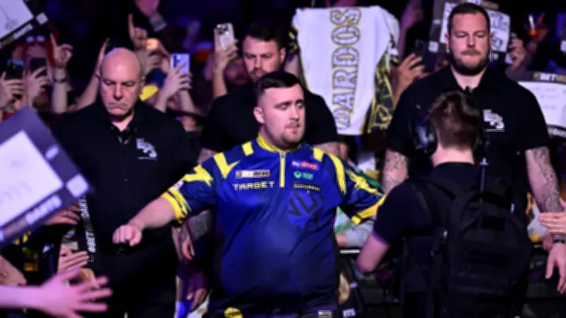 Flughafen-Drama um Darts-Star Littler: Pfeile-Notlösung vor Berliner Triumph