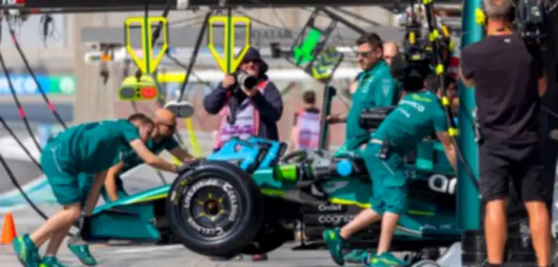 Formel-1-Start in Gefahr: Aston Martin kämpft mit technischen Problemen vor Saisonauftakt