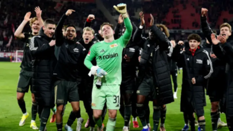 Freiburg gegen Union: Torwart-Parade mit verletzter Hand in Bundesliga-Highlights