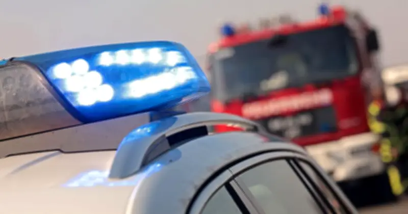 Freising: Mann klettert aus Spargründen auf Dach und muss gerettet werden