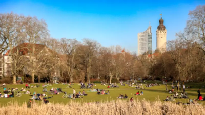 Frühlingserwachen in Deutschland: Sonne, Blütenpürpchen und tierische Freude