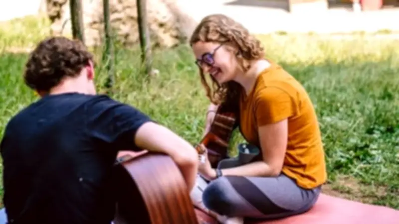 FSJ Kultur in Sachsen-Anhalt: Junge Erwachsene entdecken Kino, Theater und Museen