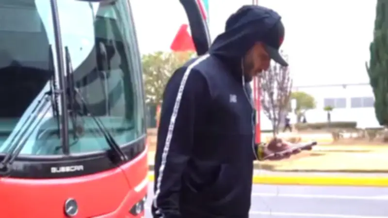 Fußball-Profi Alexis Vega: Handy-Ablenkung führt zu fast schwerem Unfall