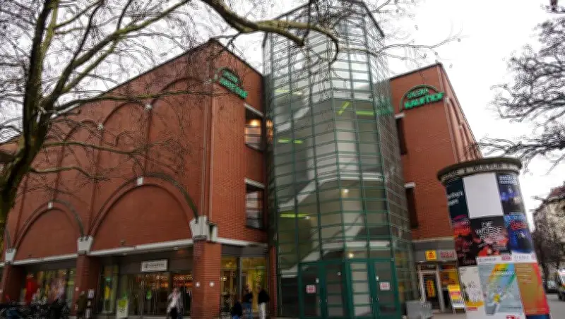 Galeria am Rotkreuzplatz schließt 2027: Abriss und Neubau geplant