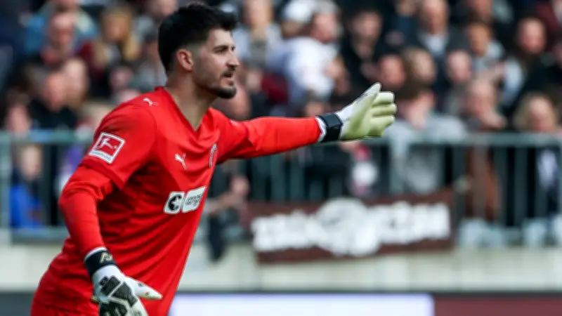 Geheime Klausel bei St. Pauli-Keeper Vasilj: Vertragsdetails enthüllt