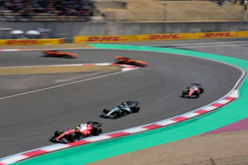 George Russell triumphiert im Shanghai-Sprint - Hülkenberg erneut mit Ausfall