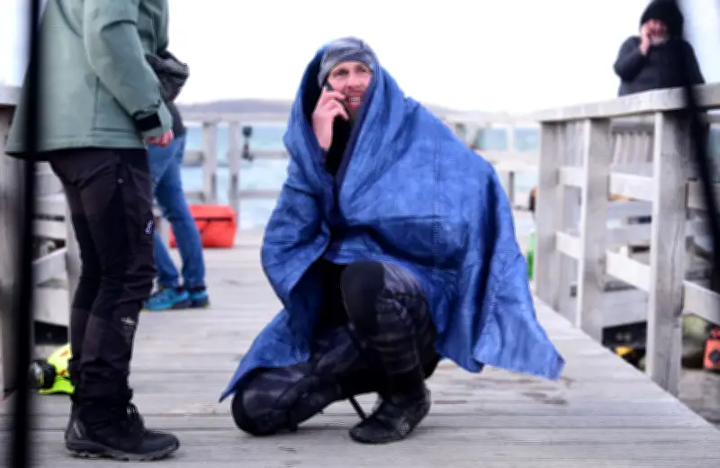 Gestrandeter Buckelwal in Timmendorfer Strand: Biologe als Wal-Flüsterer bei Rettungsaktion