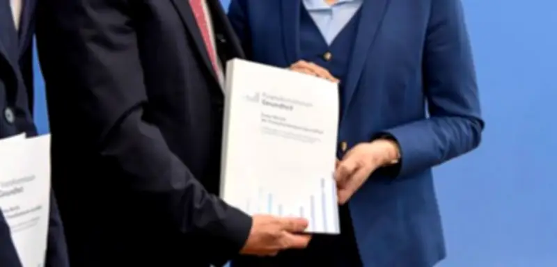 Gesundheitsreform-Pläne lösen heftige Kontroverse aus: 'Schlag ins Gesicht' für Versicherte?