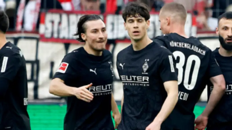 Gladbachs Kabine reagiert auf Reitz-Wechsel: „Doofe Sprüche“ und Derby-Spezialist Sander