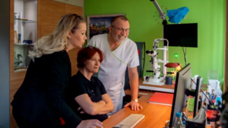 Glasfaser-Projekt in Neubrandenburg abgeschlossen: Ärztehaus jetzt digital top-ausgestattet