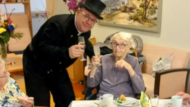 Glücksbringer zum 100. Geburtstag: Regina Paulokat feiert seltenes Jubiläum in Gadebusch