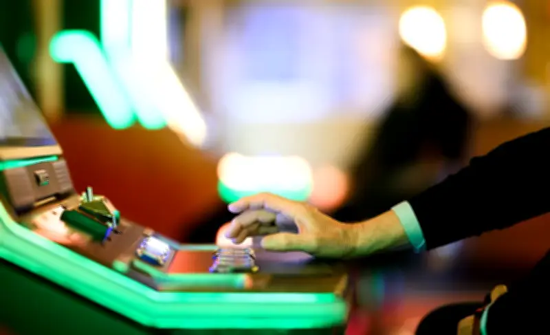 Glücksspiel-Survey 2025: Männer dreimal häufiger von Sucht betroffen als Frauen