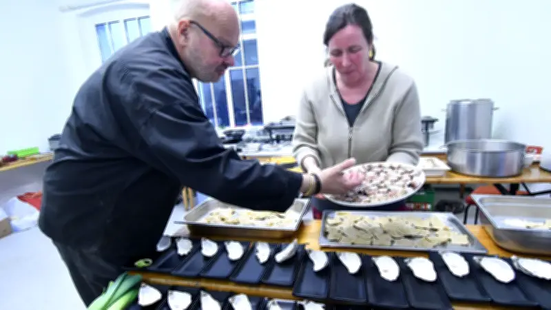 Gourmet-Event in Carlow: Profi-Köche servieren Acht-Gänge-Menü im Dorfgemeinschaftshaus