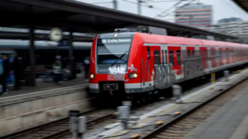 Graffiti-Aktion legt Bahnstrecke München-Augsburg lahm: 70 Züge betroffen