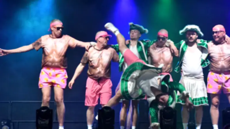 Grand Prix der Männerballette: Mecklenburg-Vorpommerns beste Tänzer treten in Schönberg an