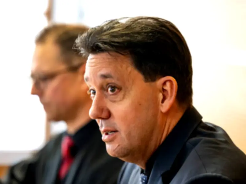 Gräfe analysiert Bayern-Leverkusen: Díaz hatte Glück, Abseitsentscheidung kritisiert