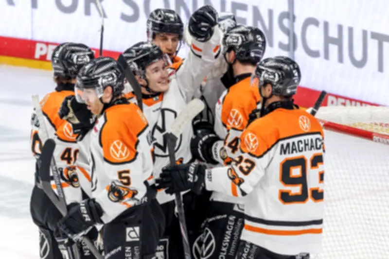 Grizzlys Wolfsburg führen in DEL-Playoffs gegen Schwenninger Wild Wings
