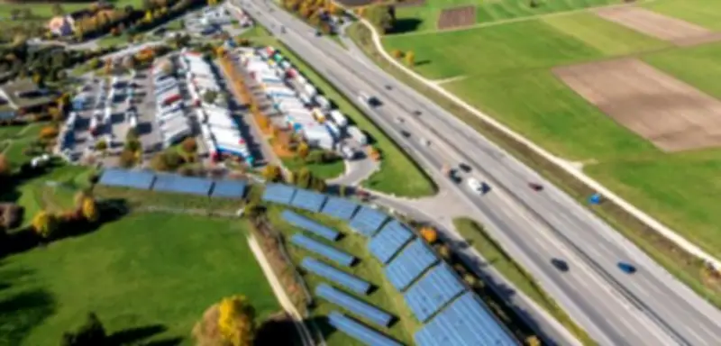 Grüne fordern Energiewende-Turbo: Zwölf Vorschläge gegen Reiches Gas-Kurs