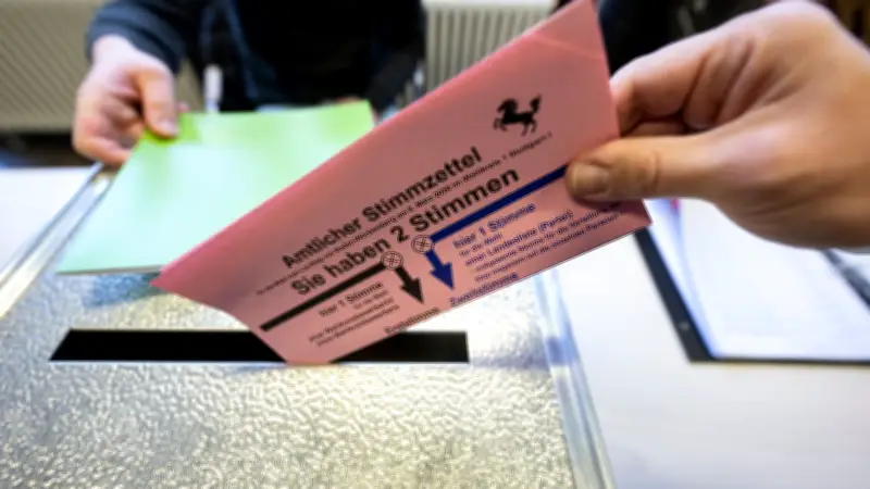 Grüne gewinnen knapp vor CDU bei Baden-Württemberg-Wahl - AfD verdoppelt Ergebnis