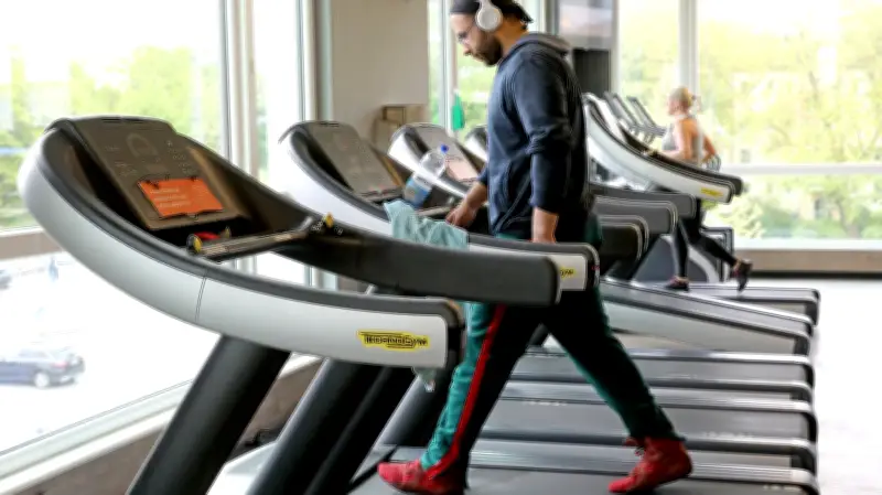 Großbrandschutz-Einsatz in Rostocker Fitness-Studio nach Atemwegsreizungen