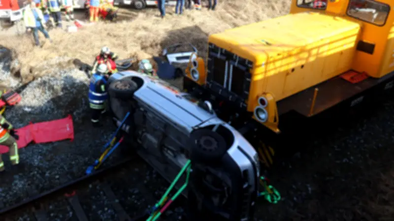 Großübung in Vorpommern: Rettungskräfte meistern Zugunglück mit Gefahrgut und Passagieren