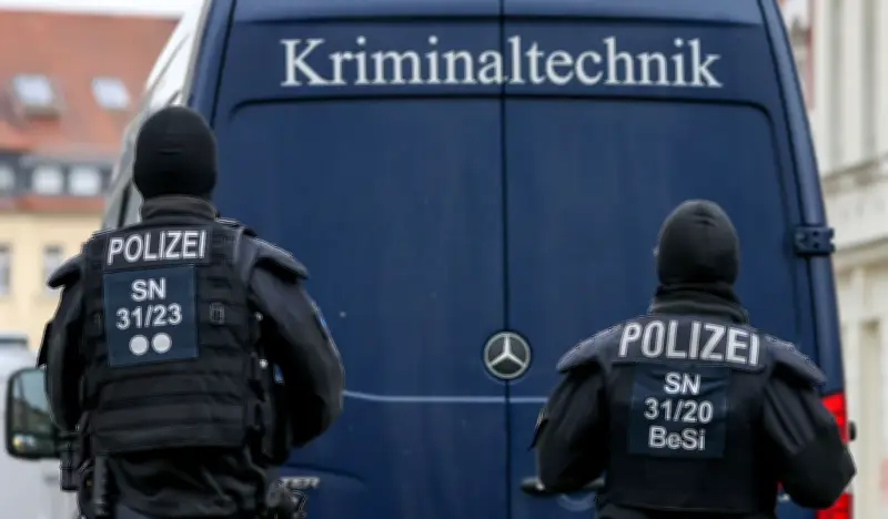 Großeinsatz in Magdeburg: LKA nimmt mutmaßliche Erpresser von Bauunternehmer fest