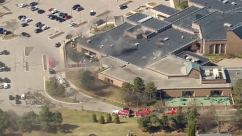 Großeinsatz in Michigan: Fahrzeug fährt in Synagoge nahe Detroit