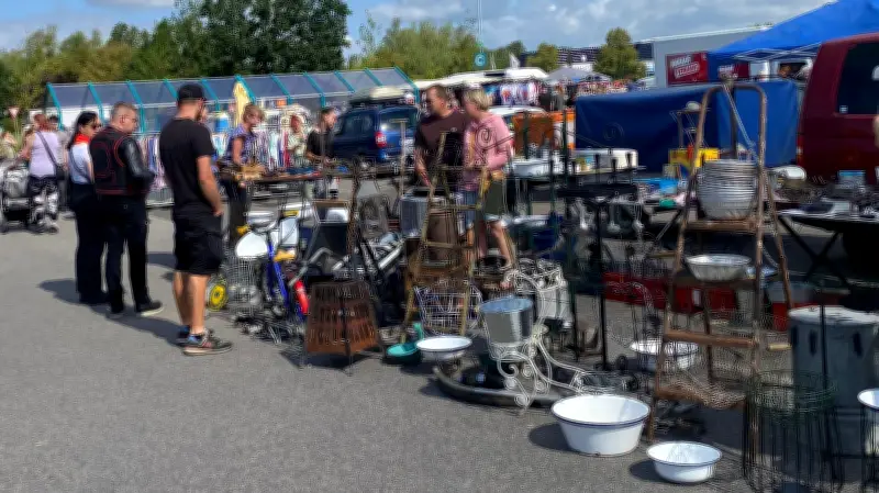 Großer Flohmarkt vor Bethanien-Center in Neubrandenburg lockt am Wochenende