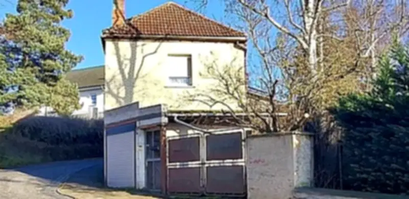 Grundstücksauktion in Allstedt: Hauspreis um 25.000 Euro übertroffen