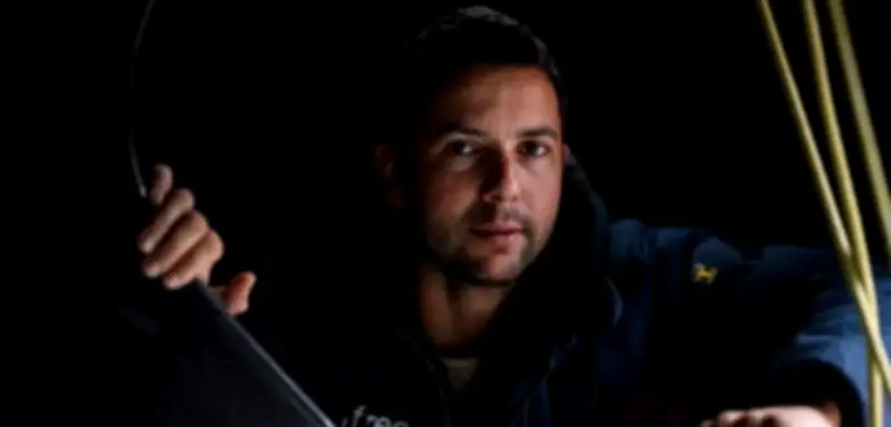 Guirec Soudée bricht Solo-Weltumsegelungsrekord: 94 Tage gegen den Wind