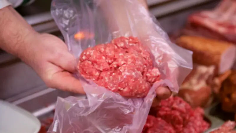Hackfleisch-Kauf: Warum Supermarkt-Etiketten oft mehr Fragen aufwerfen als beantworten