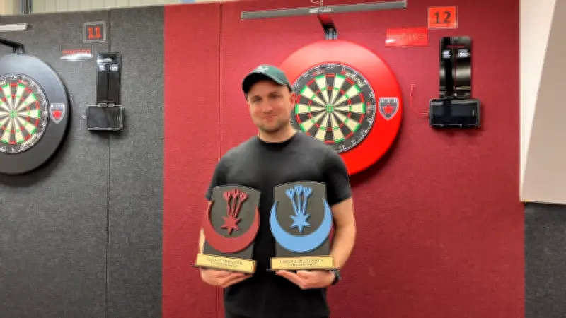 Halle feiert Premiere: Erste Stadtmeisterschaft im Darts mit starken Frauen und jungem Talent