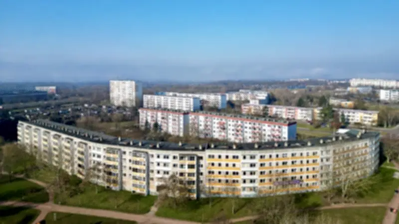 Halle in der Finanzkrise: HWG muss Tausende Wohnungen verkaufen und Mieten erhöhen?