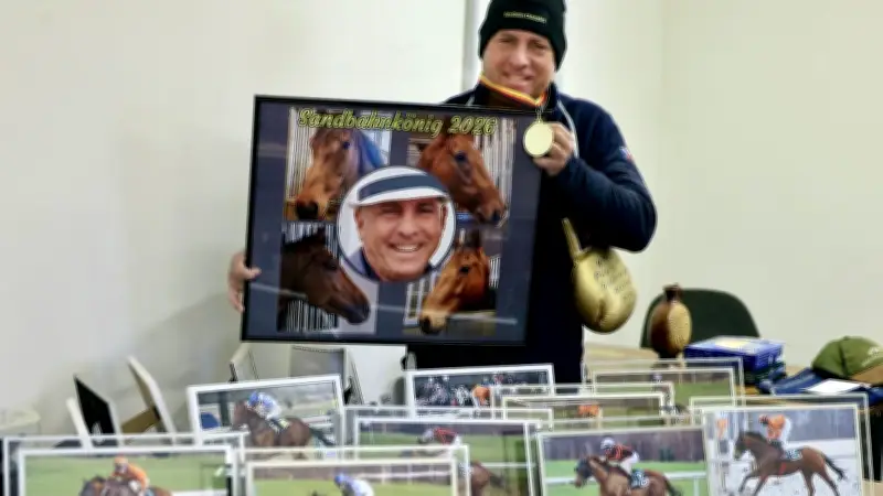 Halleser Trainer Jan Korpas krönt sich zum Sandbahnkönig im Galoppsport