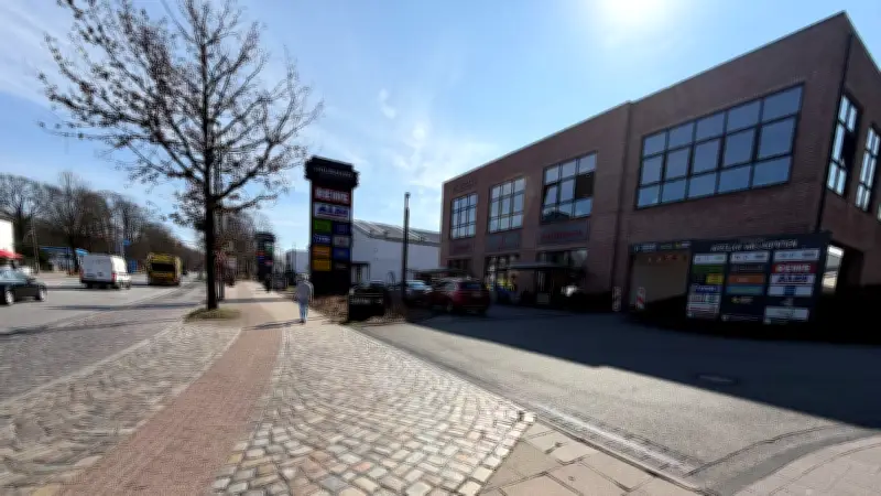 Hamburg: Vater erlebt Albtraum - Fahrrad mit schlafender Tochter (4) im Anhänger gestohlen